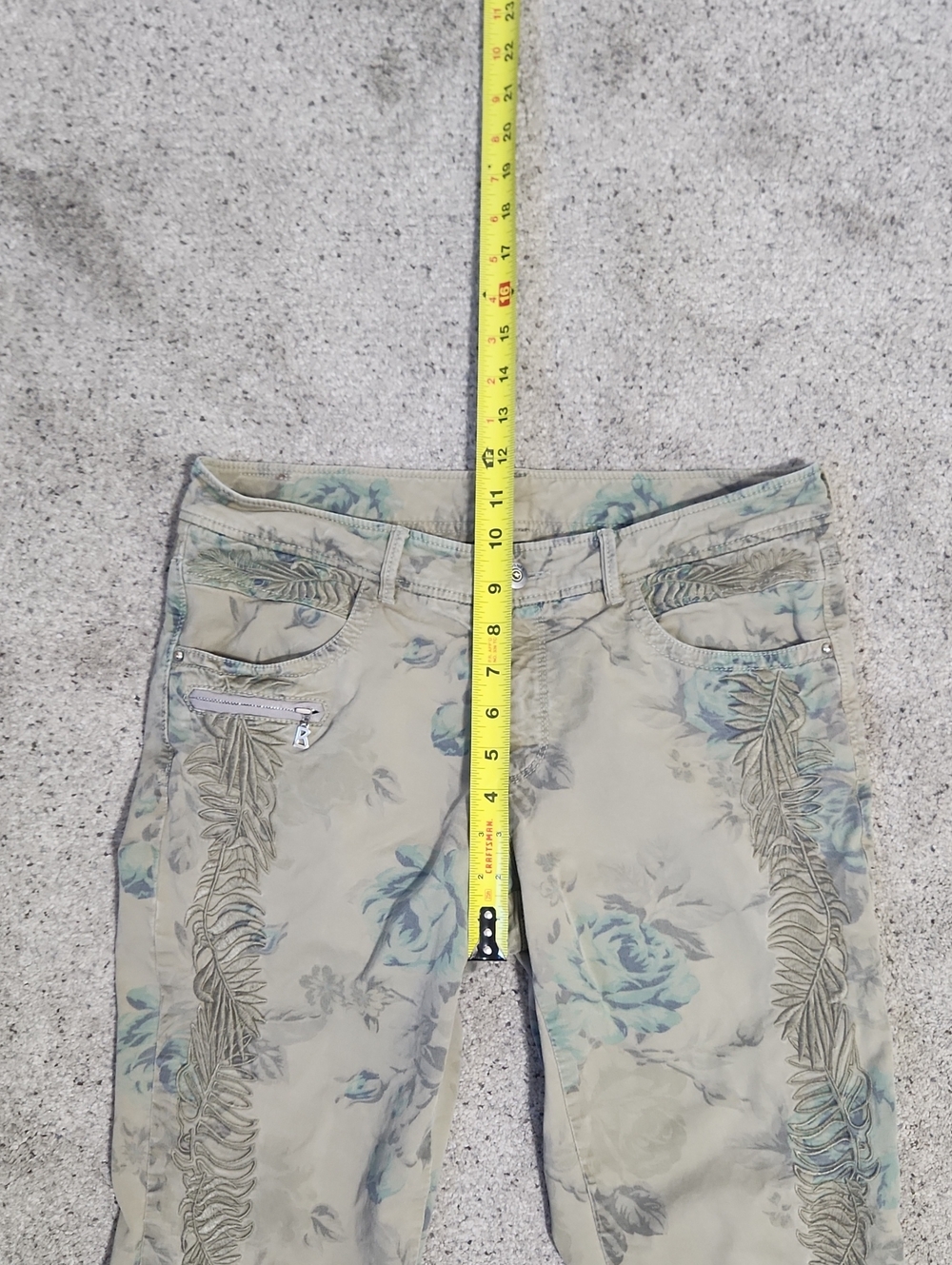 Bogner Tan Neutral Floral Embroidered Boyfriend Ankle Jeans Size EU 38/US 8 - Picture 13 of 16